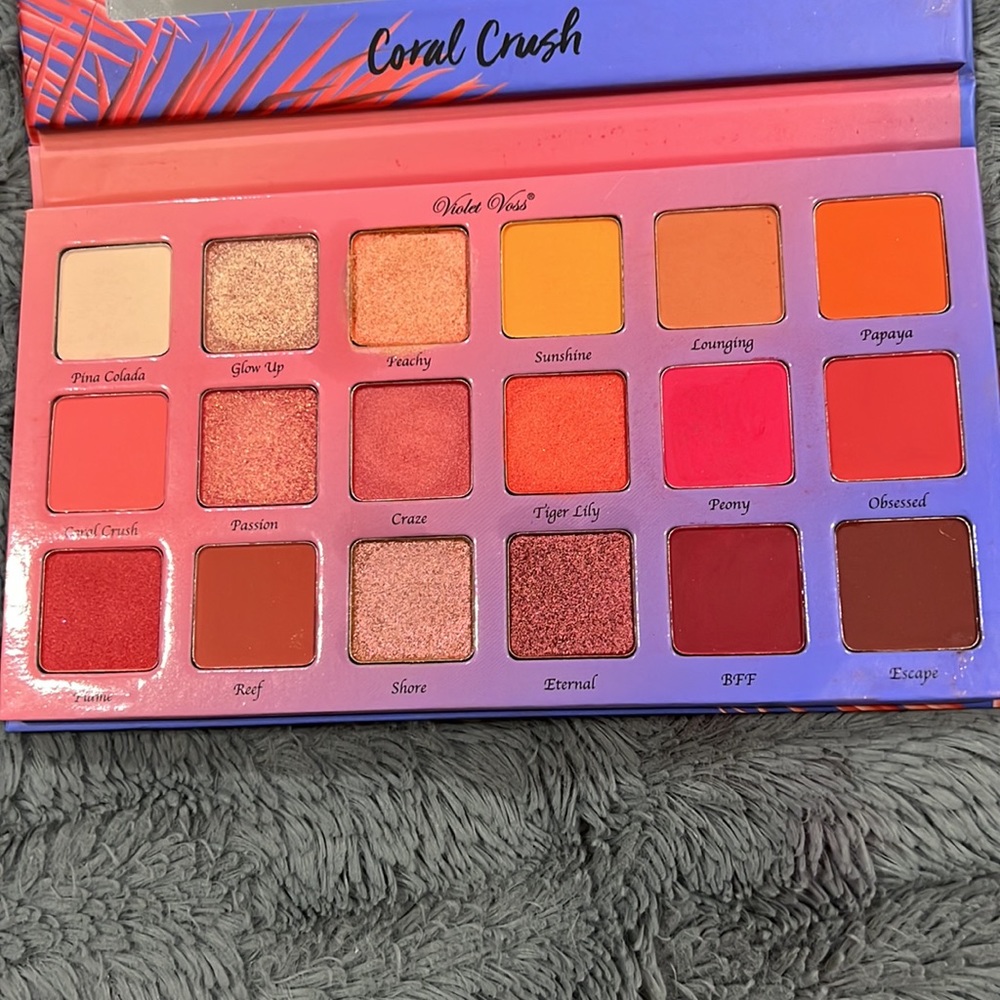 Violet Voss Coral Crush Palette